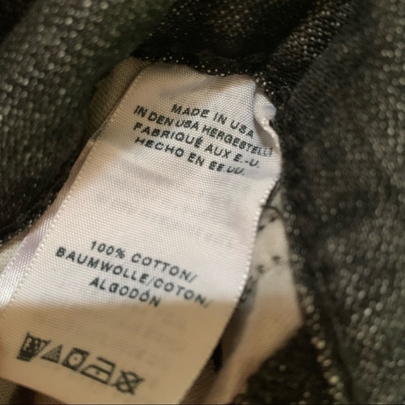 True Religion Men's Geno Relaxed Slim Faded Black Denim Shorts - Picture 7 of 10